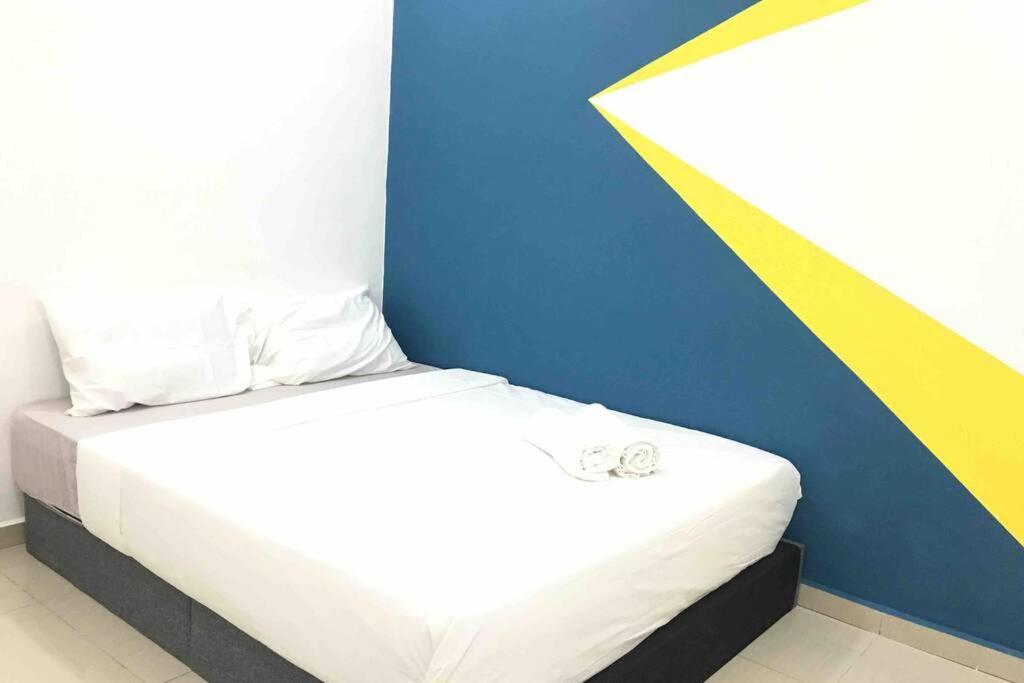 新山22Pax :Taman Pelangi Party House Nearby Midvelly别墅 外观 照片