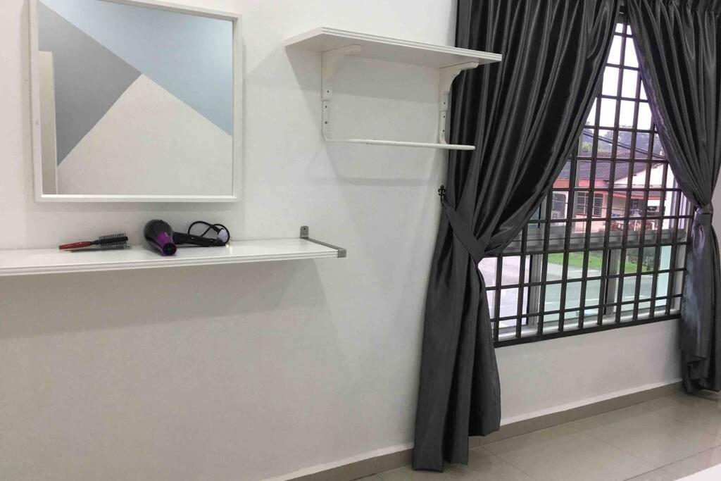 新山22Pax :Taman Pelangi Party House Nearby Midvelly别墅 外观 照片
